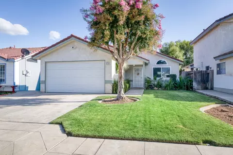 5753 W Ellery Ave, Fresno, CA 93722