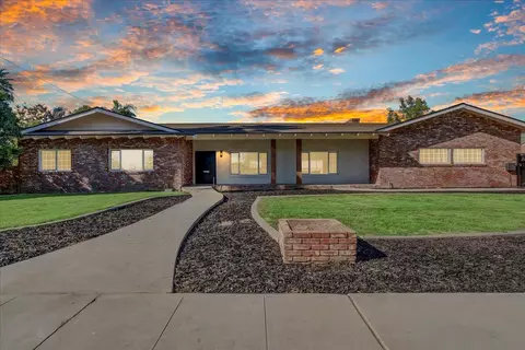 1320 Floral Ave, Selma, CA 93662