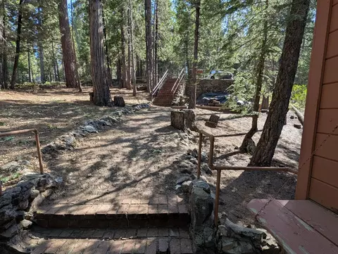 Exterior - 64960 Stellar Jay, Hume, CA 93628 photo 3 of 3