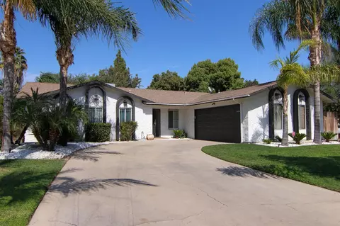 3924 W Fairhaven Ave, Visalia, CA 93277