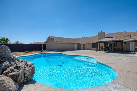 Exterior - 12096 E Shepherd Ave, Clovis, CA 93619 photo 3 of 4