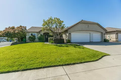2864 Rialto Ave, Clovis, CA 93611