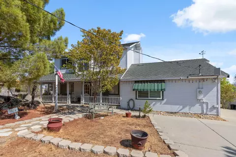 Exterior - 35670 Road 603, Madera, CA 93638 photo 2 of 17