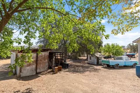 Exterior - 35670 Road 603, Madera, CA 93638 photo 15 of 17