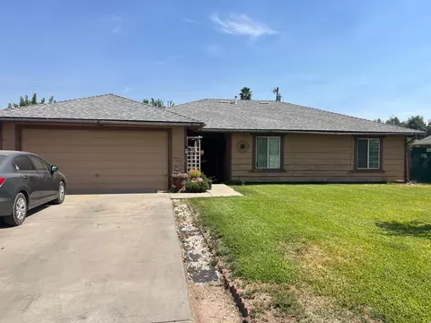 17881 Wabash Rd, Madera, CA 93638