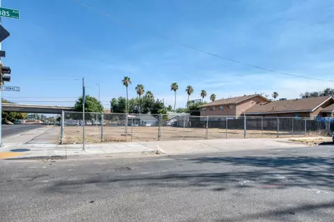 704 N Fresno St, Fresno, CA 93701