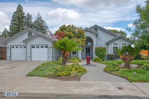 3253 Joshua Ave, Clovis, CA 93611