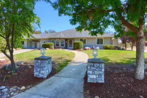 41345 Singing Hills Cir, Ahwahnee, CA 93601