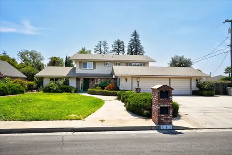 715 W Browning Ave, Fresno, CA 93704