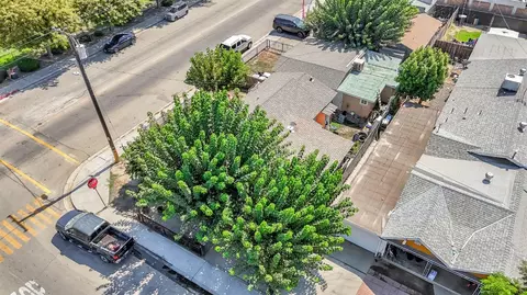 View/Area - 255 J St, Parlier, CA 93648 photo 3 of 14