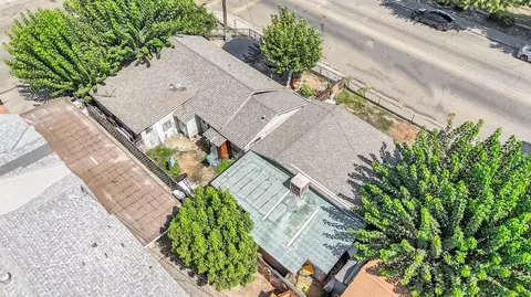 View/Area - 255 J St, Parlier, CA 93648 photo 6 of 14