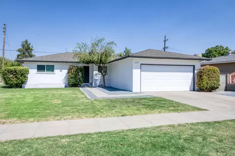 2307 E Saginaw Way, Fresno, CA 93726