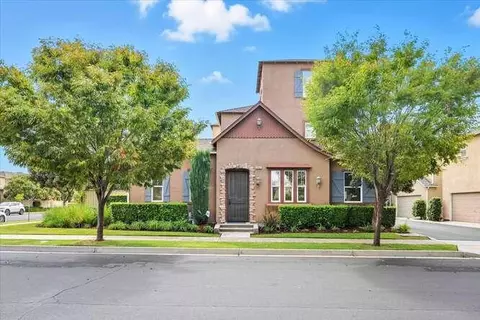 3992 Trenton Ave, Clovis, CA 93619