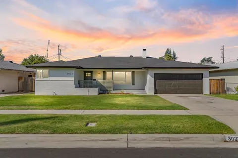 3023 E Robinson Ave, Fresno, CA 93726