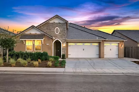 3948 Mecca Ave, Clovis, CA 93619