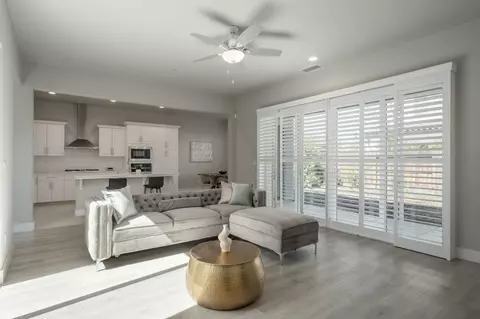 3503 Alameda Ave, Clovis, CA 93619