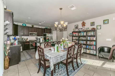 Dining - 3549 Taylor Ln, Clovis, CA 93619 photo 1 of 2