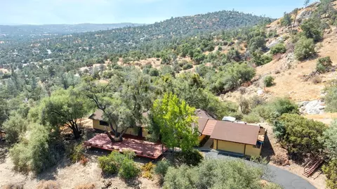 30800 N Dome Dr, Coarsegold, CA 93614
