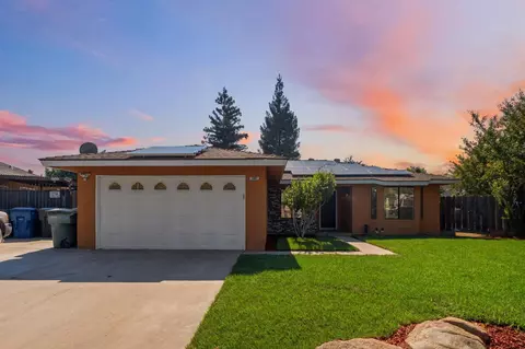 5882 E Washington Ave, Fresno, CA 93727