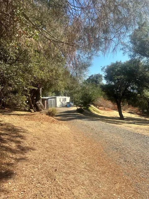 40845 Jean Rd E, Oakhurst, CA 93644 photo 1