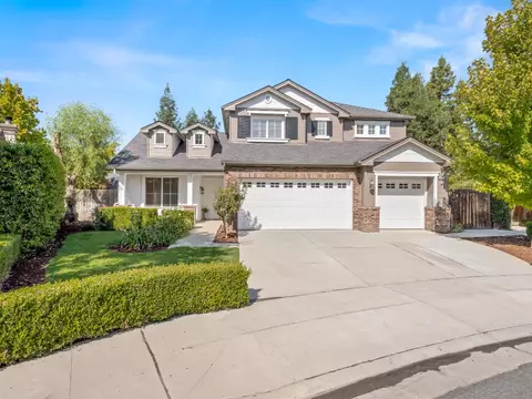 2672 E Jordan Ave, Fresno, CA 93720