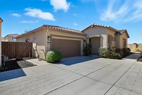 737 Betten St, Los Banos, CA 93635