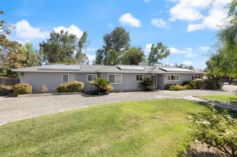 2590 N Grantland, Fresno, CA 93723