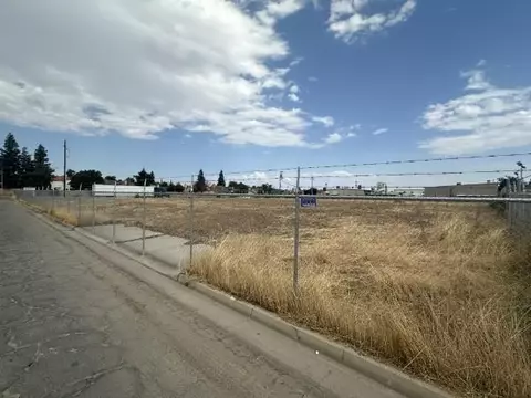 5652 E Dayton Ave, Fresno, CA 93727