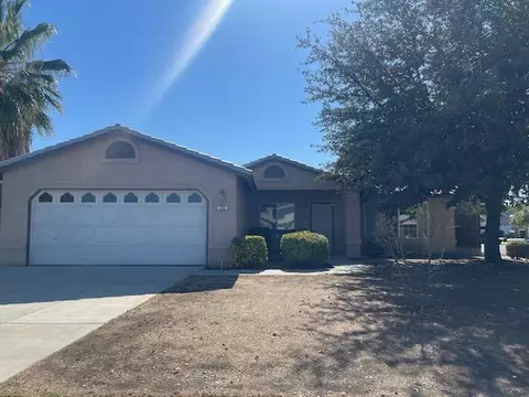 225 Curtiss Ln, Coalinga, CA 93210