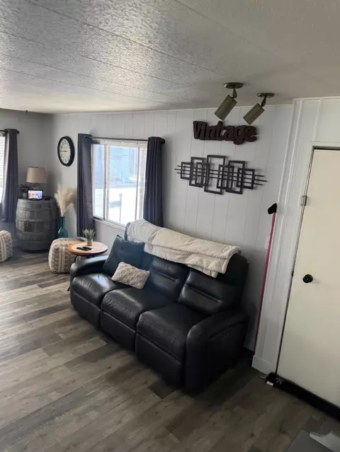 1500 W Villa Ave N #107, Clovis, CA 93612 photo 5