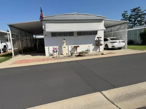 1500 W Villa Ave N #107, Clovis, CA 93612