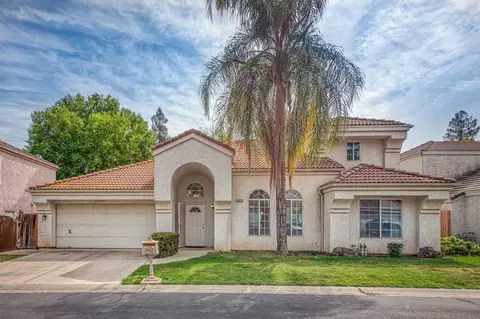 1017 E Democracy Ave, Fresno, CA 93720