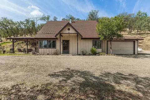 28429 Burrough Valley Rd, Tollhouse, CA 93667