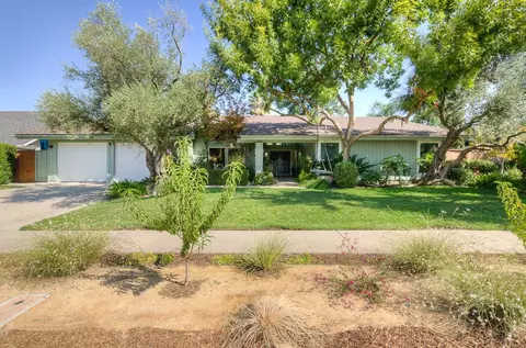264 E Loyola Ave, Fresno, CA 93720