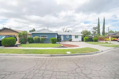 1852 S Baird Ct, Fresno, CA 93702