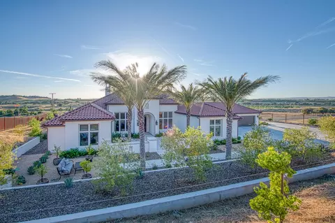 15624 N Friant Rd, Friant, CA 93626