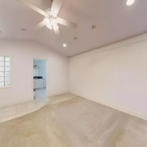 Bedroom - 17841 Rodeo Dr, Madera, CA 93638 photo 2 of 4