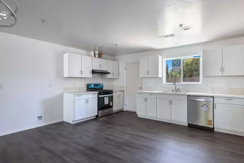 Kitchen - 1312 Carrey Ave, Madera, CA 93638 photo 1 of 2