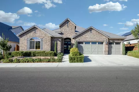 2280 E Mazie Ave, Fresno, CA 93730
