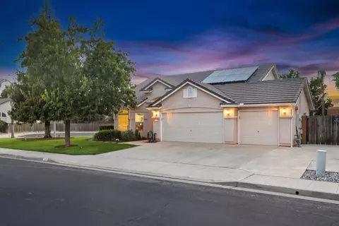 150 N Anderson Ave, Clovis, CA 93612
