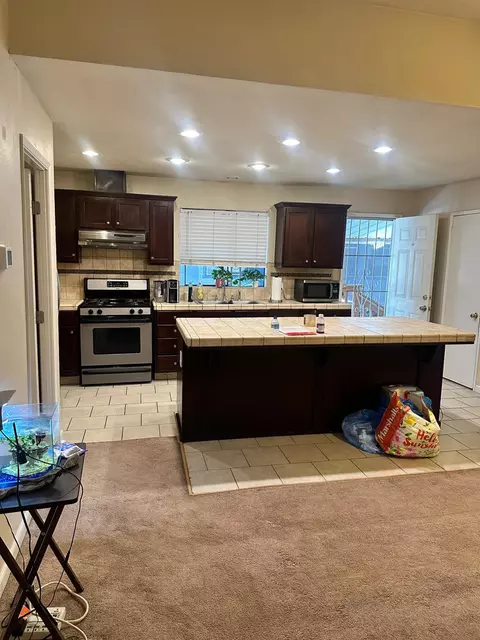 336 E Alluvial Ave #1, Fresno, CA 93720