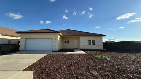 Exterior - 2772 Valley View St, Selma, CA 93662 photo 3 of 5