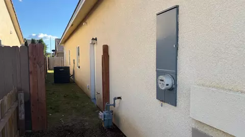 Other - 2772 Valley View St, Selma, CA 93662 photo 2 of 8