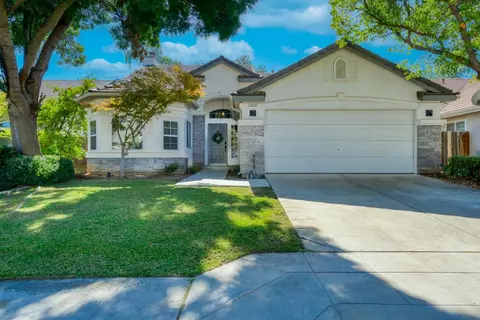 2925 Eclipse Ave, Fresno, CA 93720