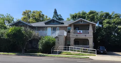 745 E Cambridge Ave, Fresno, CA 93704