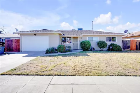 5060 E Weathermaker Ave, Fresno, CA 93727