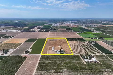 10403 S Pedersen Ave, Reedley, CA 93654