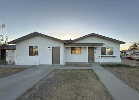 21303 S Wyatt Ave, Riverdale, CA 93656