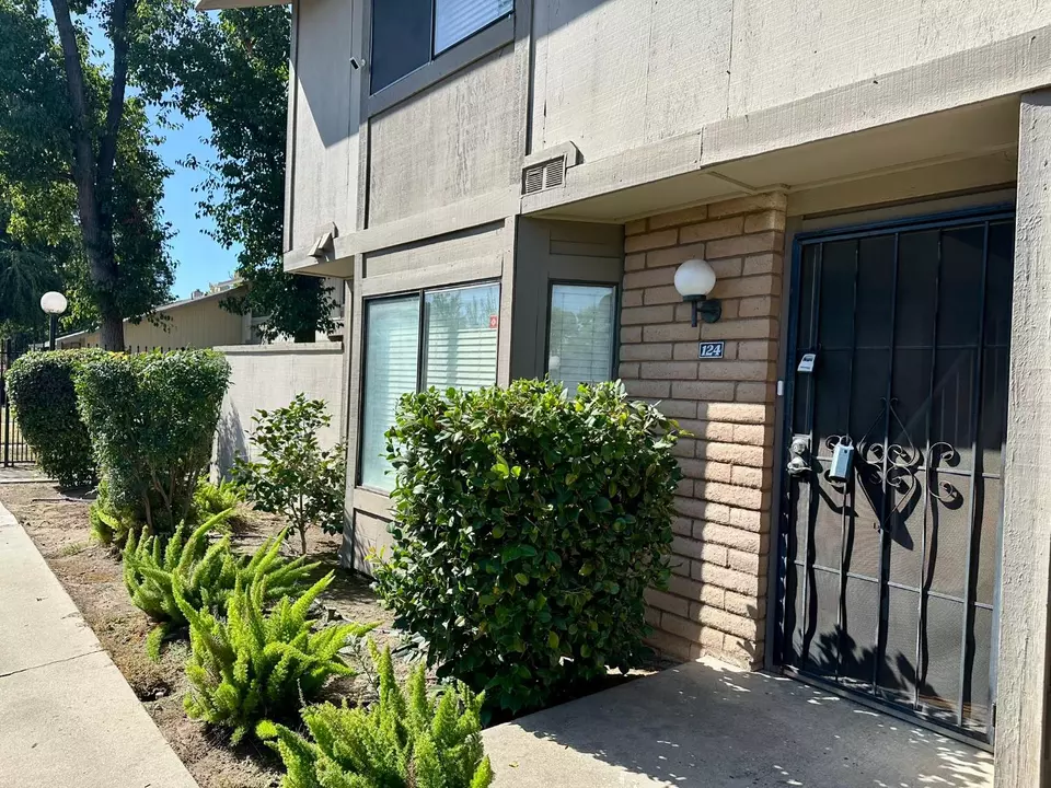 Other - 4676 E Alamos Ave #124, Fresno, CA 93726 photo 7 of 9