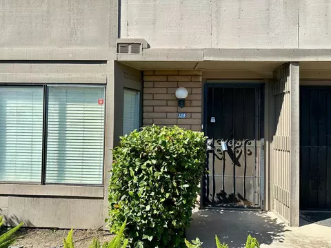 Exterior - 4676 E Alamos Ave #124, Fresno, CA 93726 photo 1 of 5